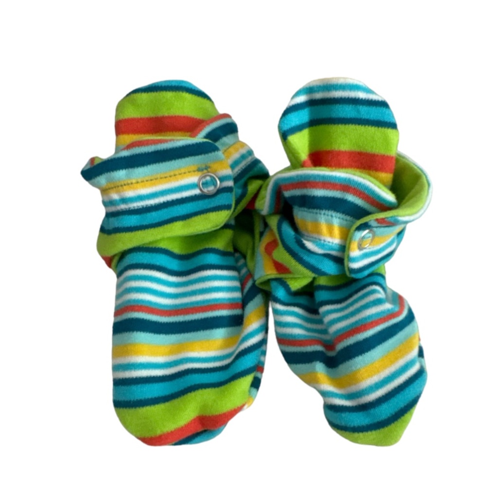 Zutano NWOT 18 month bootie socks